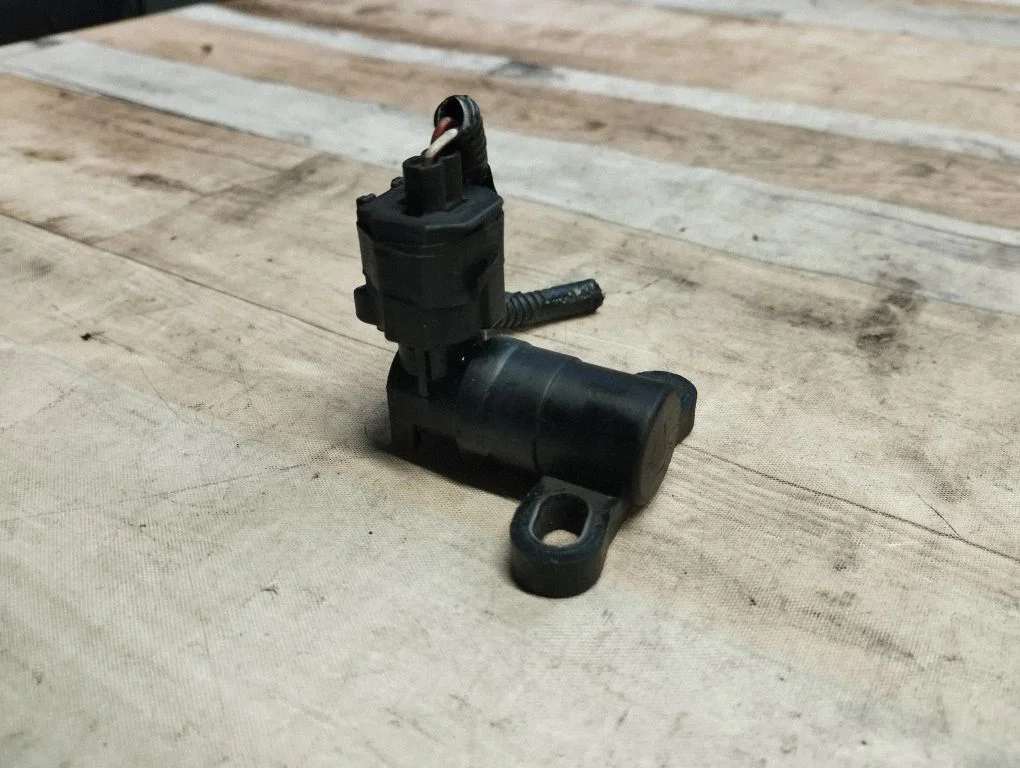 Crankshaft position sensor 1S7F6C315AD