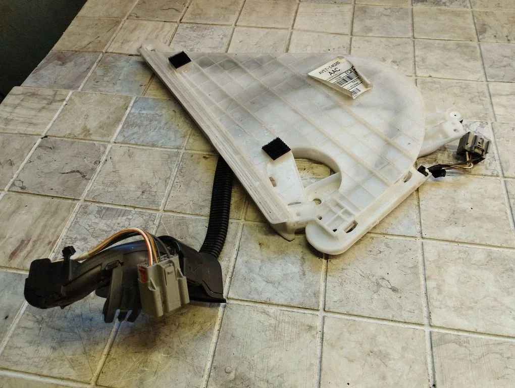 Styk drzwi przesuwnych – Ford B-MAX (2012-2020)