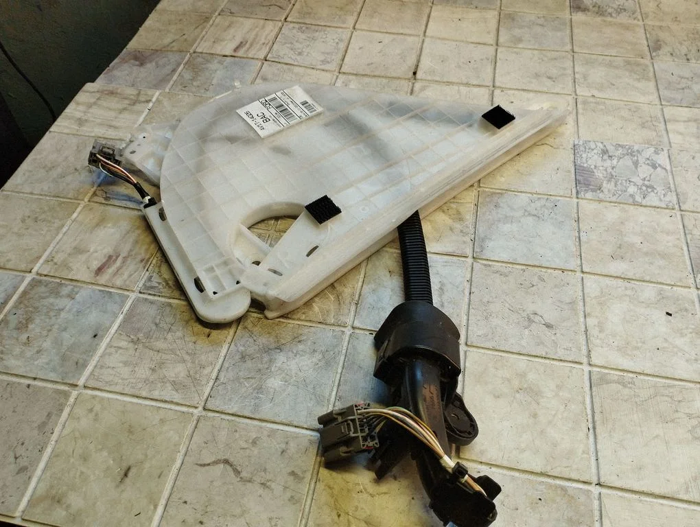 Styk drzwi przesuwnych – Ford B-MAX (2012-2020)