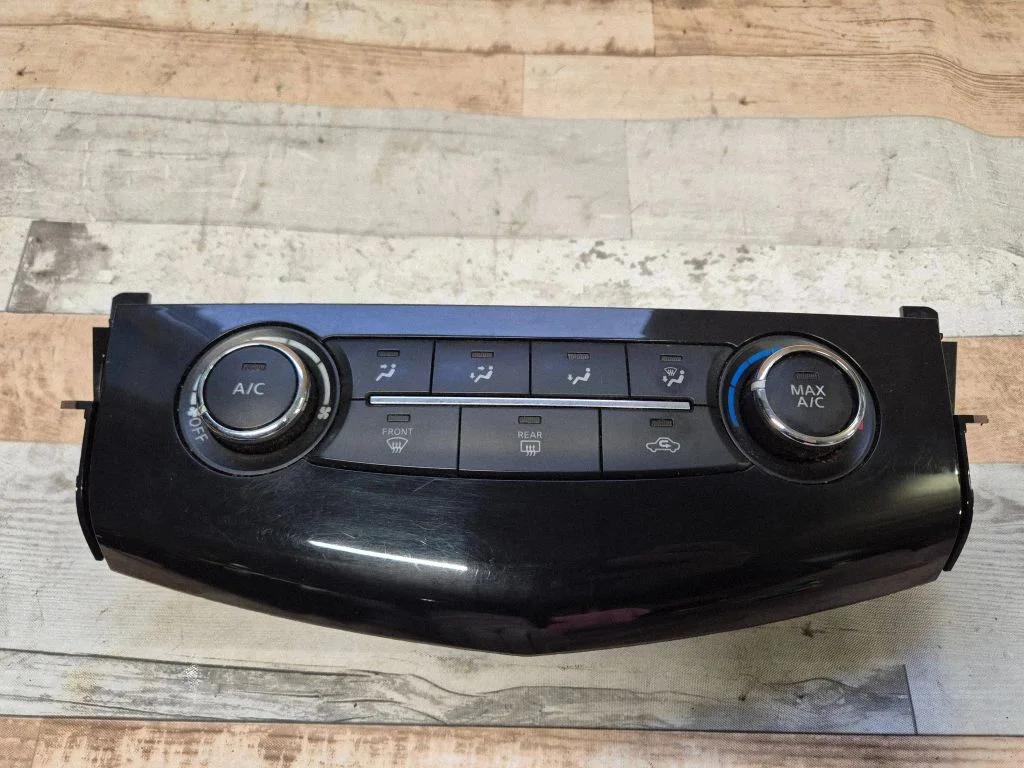 Climate control/heater control trim 275109HP0A