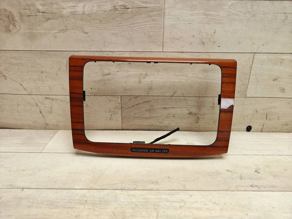 Radio/GPS head unit trim 3C0858069