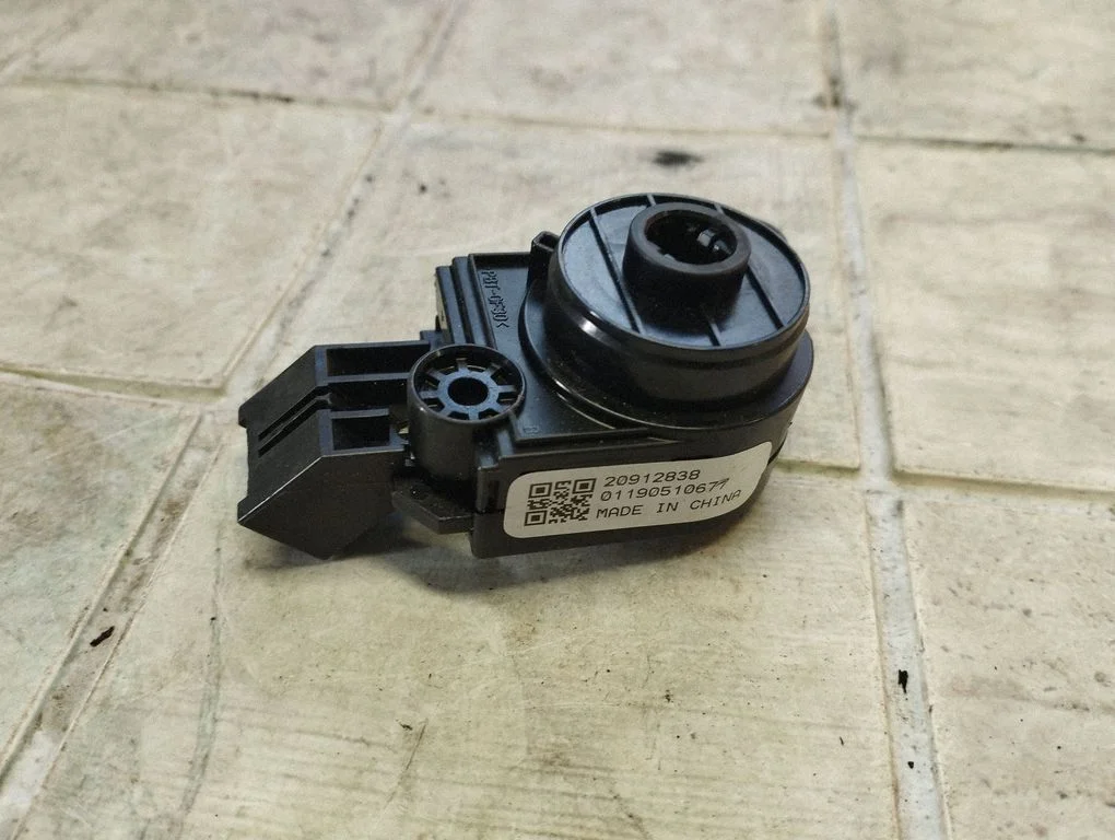 Ignition lock contact – Opel Insignia A (2008-2017)