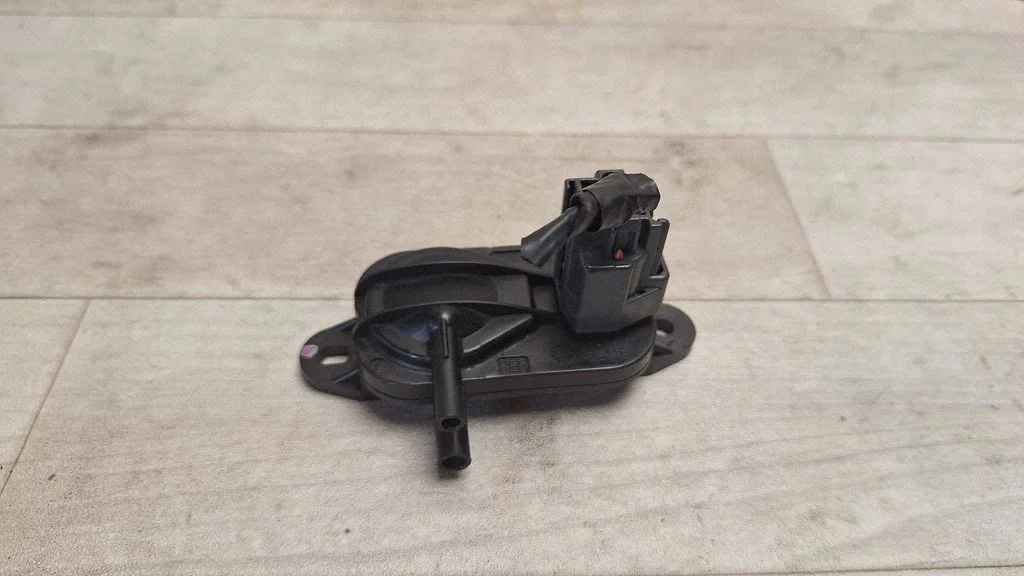 Exhaust gas pressure sensor – Volvo V50 (2008-2012)