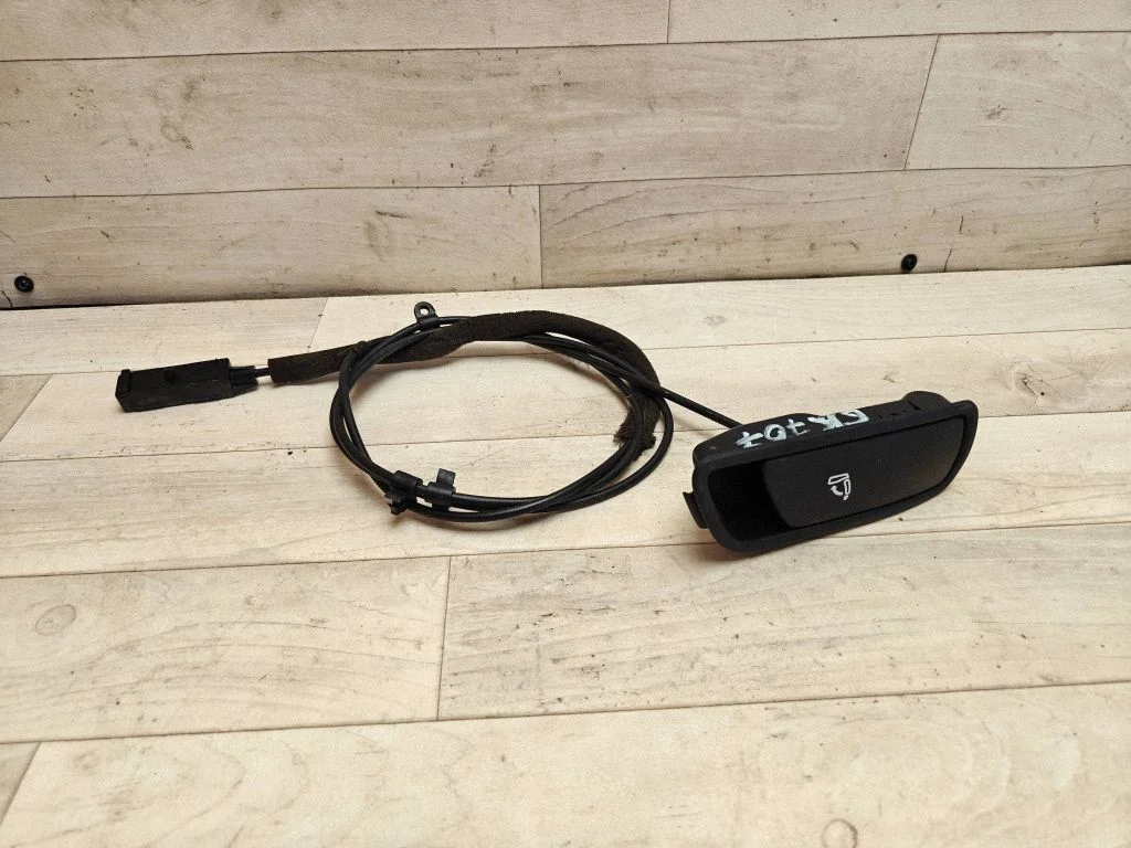 Seat back rest control lever/handle – Audi Q5 SQ5 8R (2008-2017)