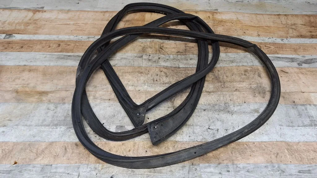 Esiukse tihend (ukse pool) – Ford Ranger (2012-2018)