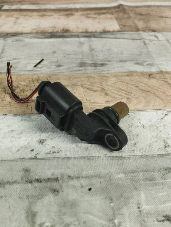Camshaft position sensor 06E905163