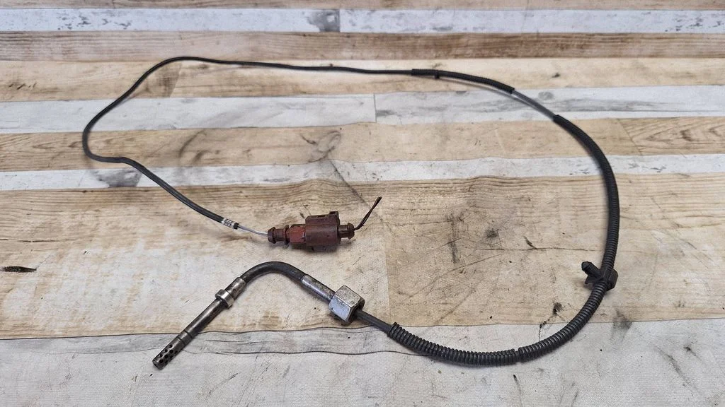 Exhaust gas temperature sensor 1J0973702A