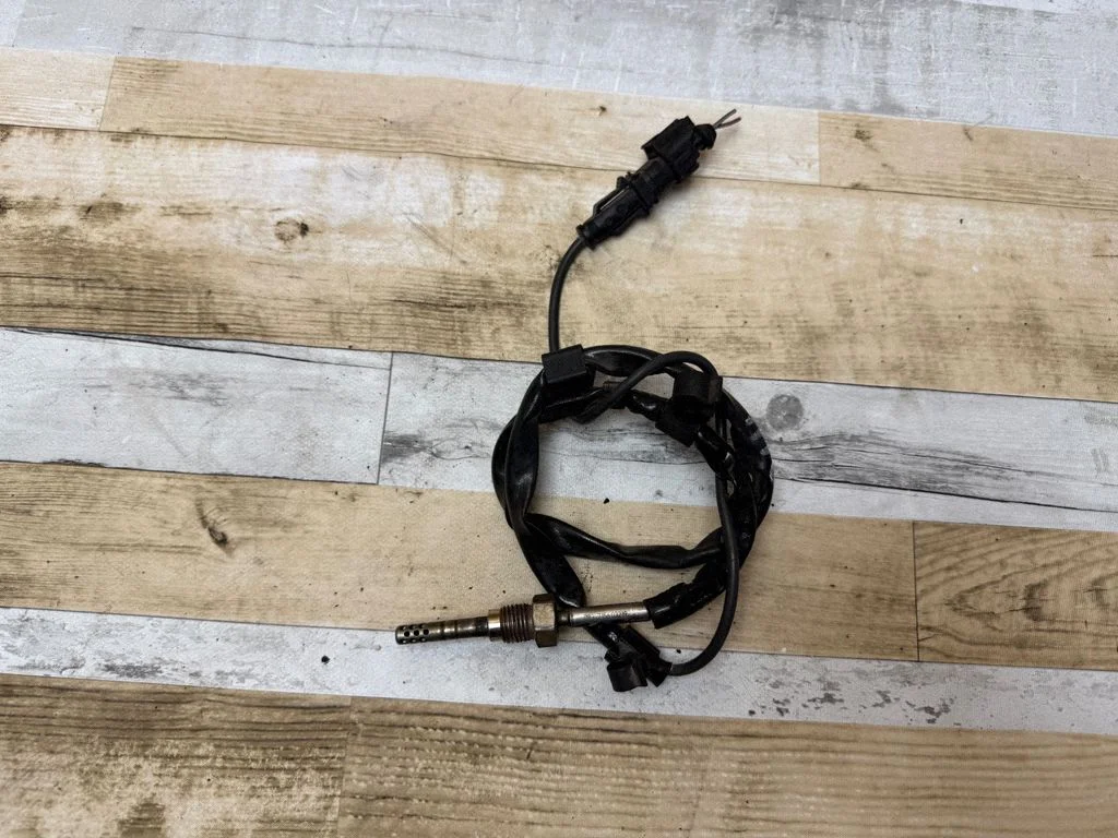 Exhaust gas temperature sensor 55557662