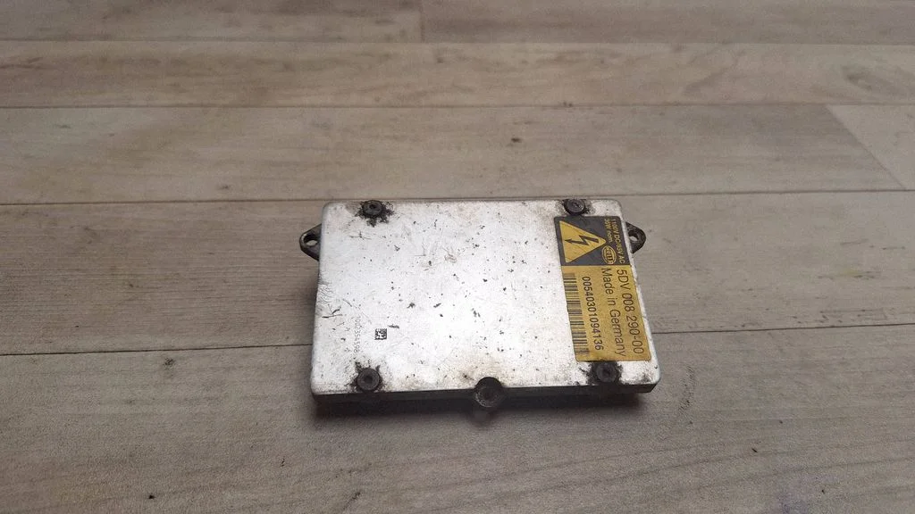 Headlight ballast module Xenon 5DV00829000