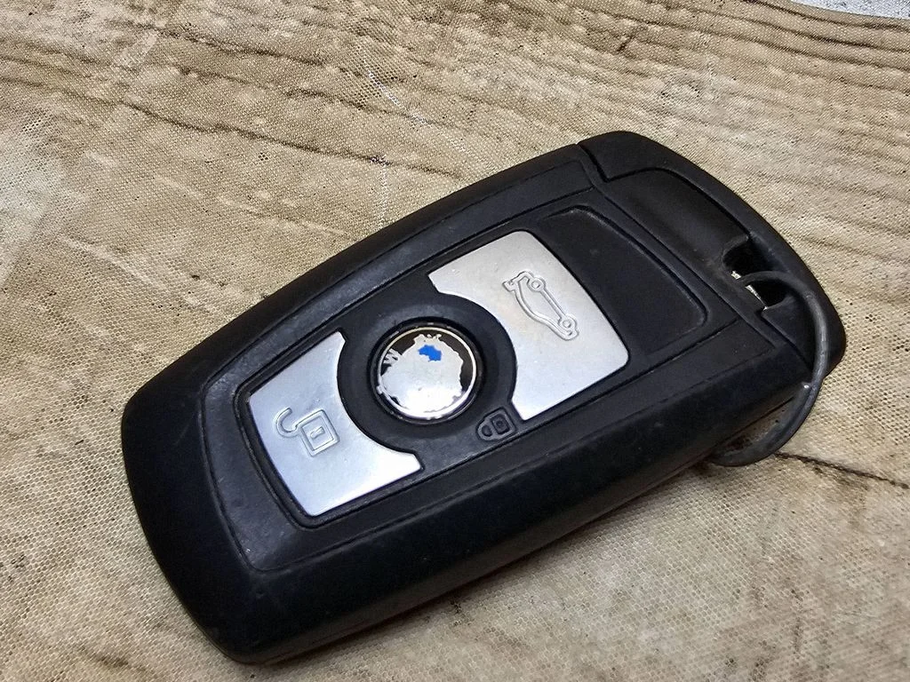 Ignition key/card – BMW 3 Series F30 F35 F31 (2012-2018)