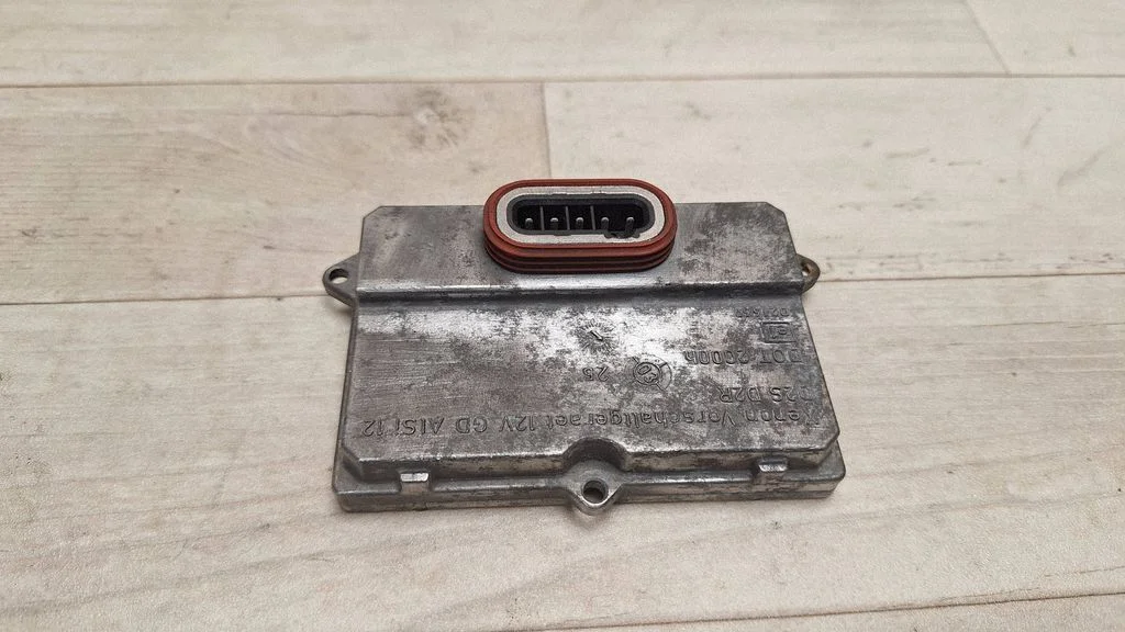 Headlight ballast module Xenon 5DV00829000