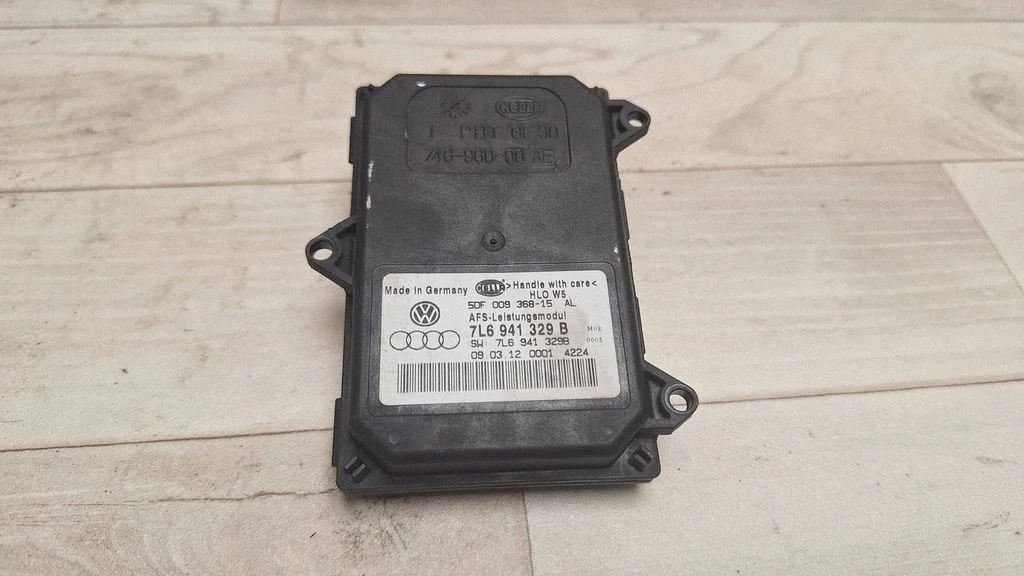Headlight ballast module Xenon – Skoda Octavia Mk2 (1Z) (2004-2013)