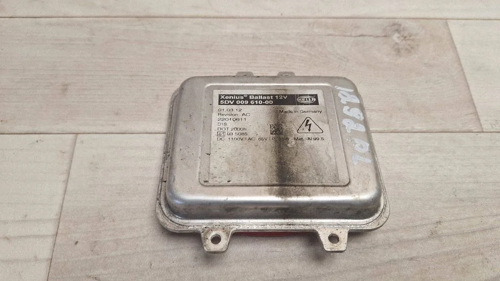 Headlight ballast module Xenon – Skoda Octavia Mk2 (1Z) (2004-2013)