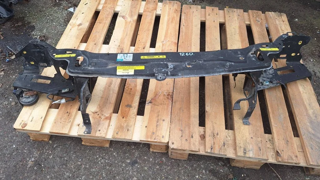 Top upper radiator support slam panel 9454489