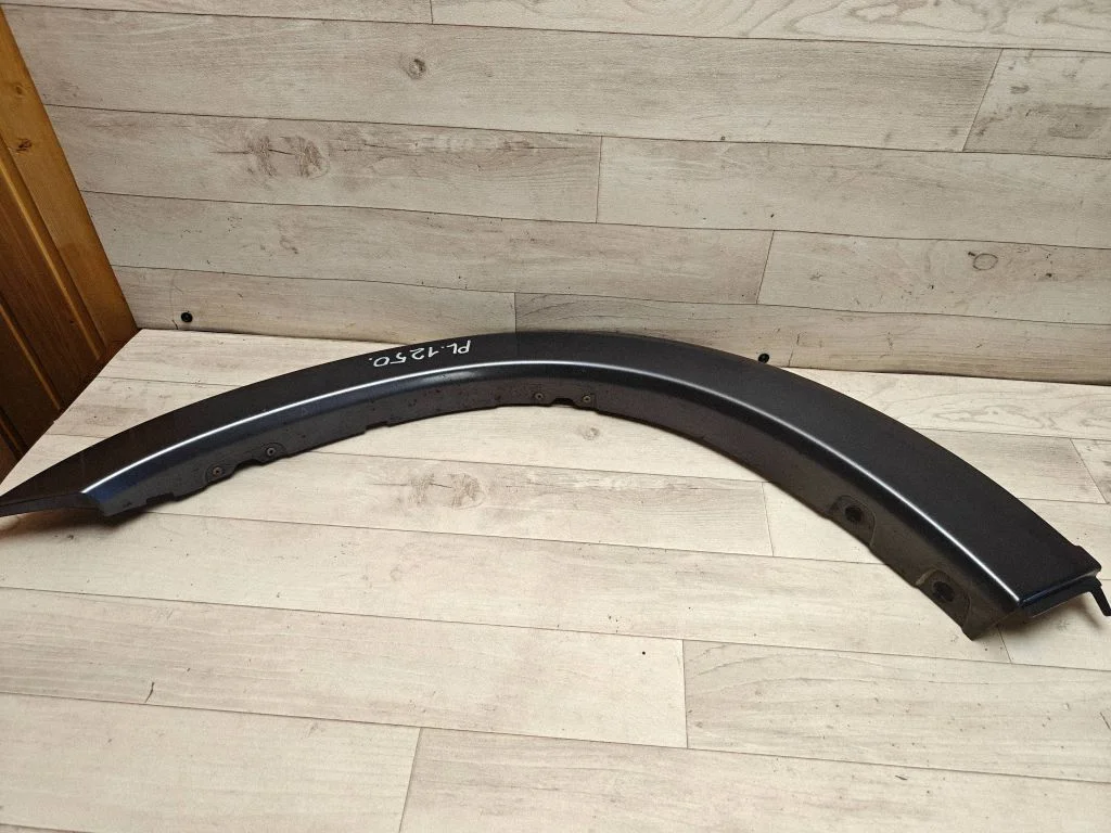 Spārna apdare (moldings) MN175069