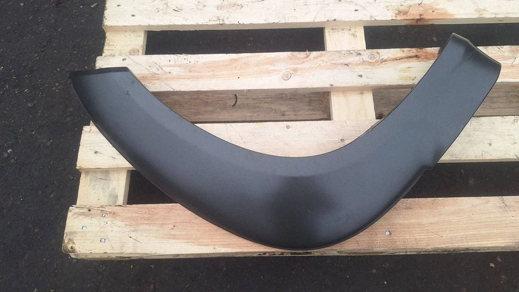 Fender trim (molding) 877122E000