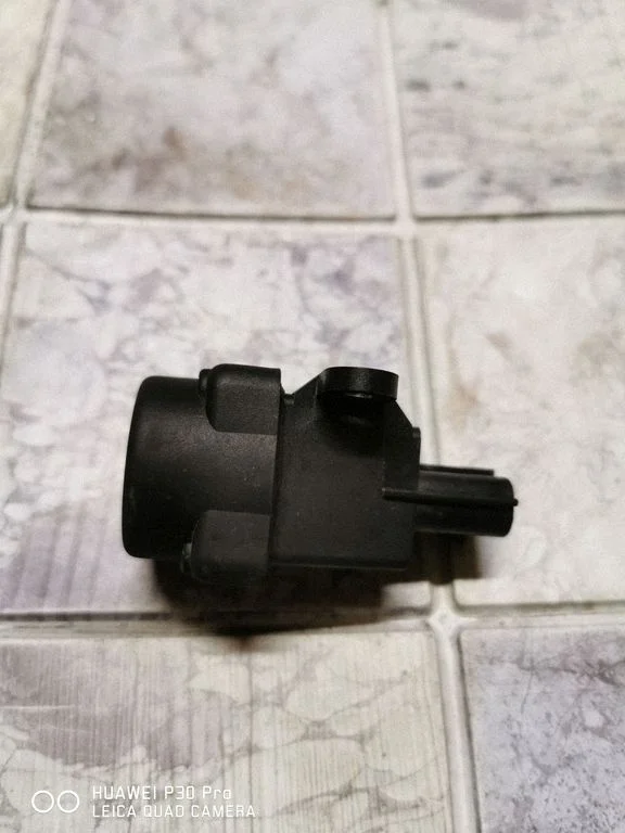 Fuel cut-off switch – Ford Focus C-MAX (2003-2010)
