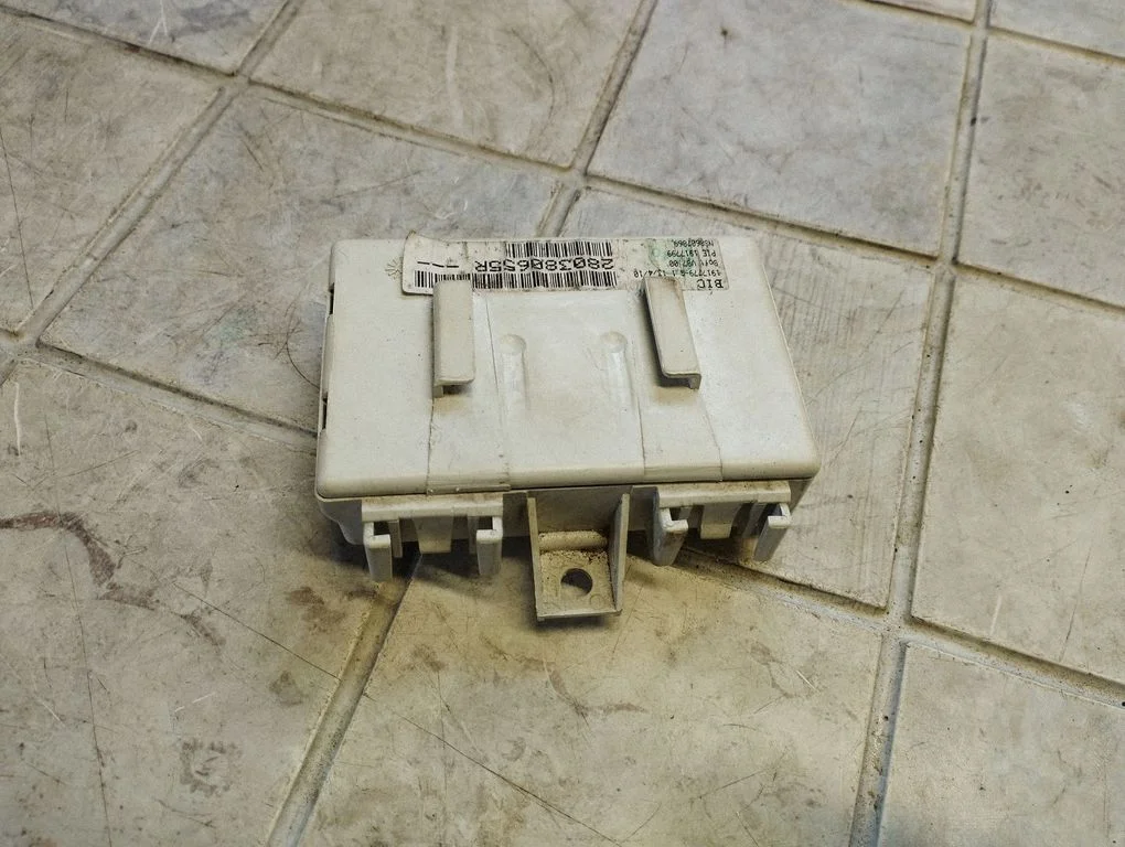 GPS navigation control unit/module – Renault Megane III (2009-2016)