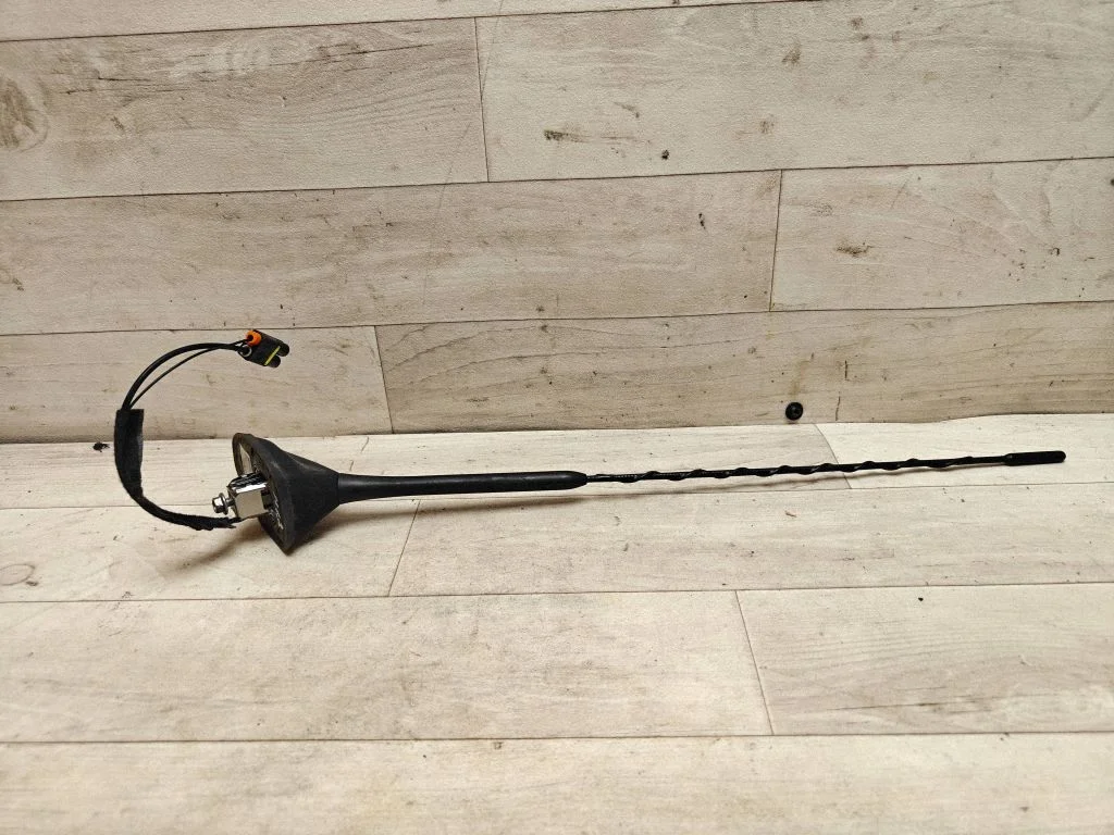 Aerial GPS antenna AM5T18828BE