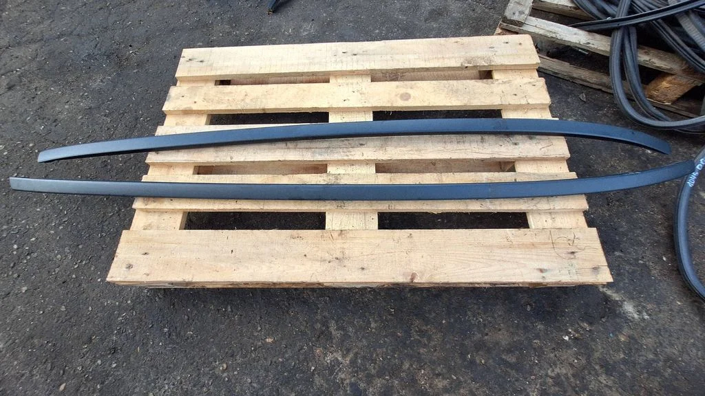 Roof bar rail 31253309