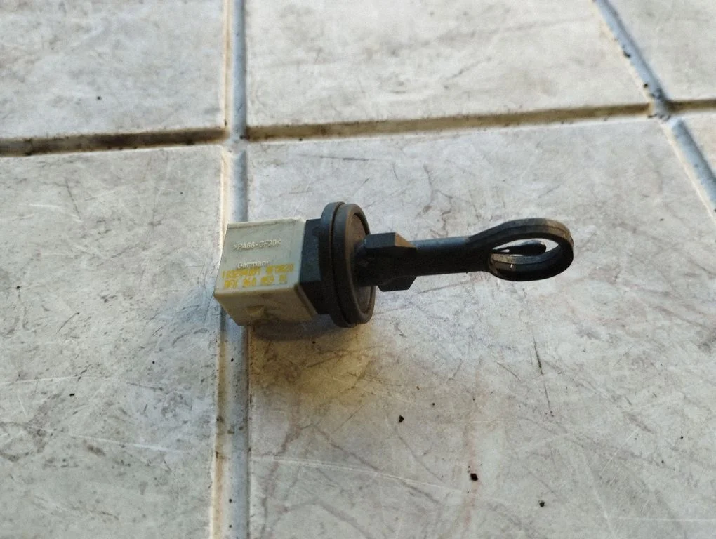 Salona temperatūras sensors 4F0820539