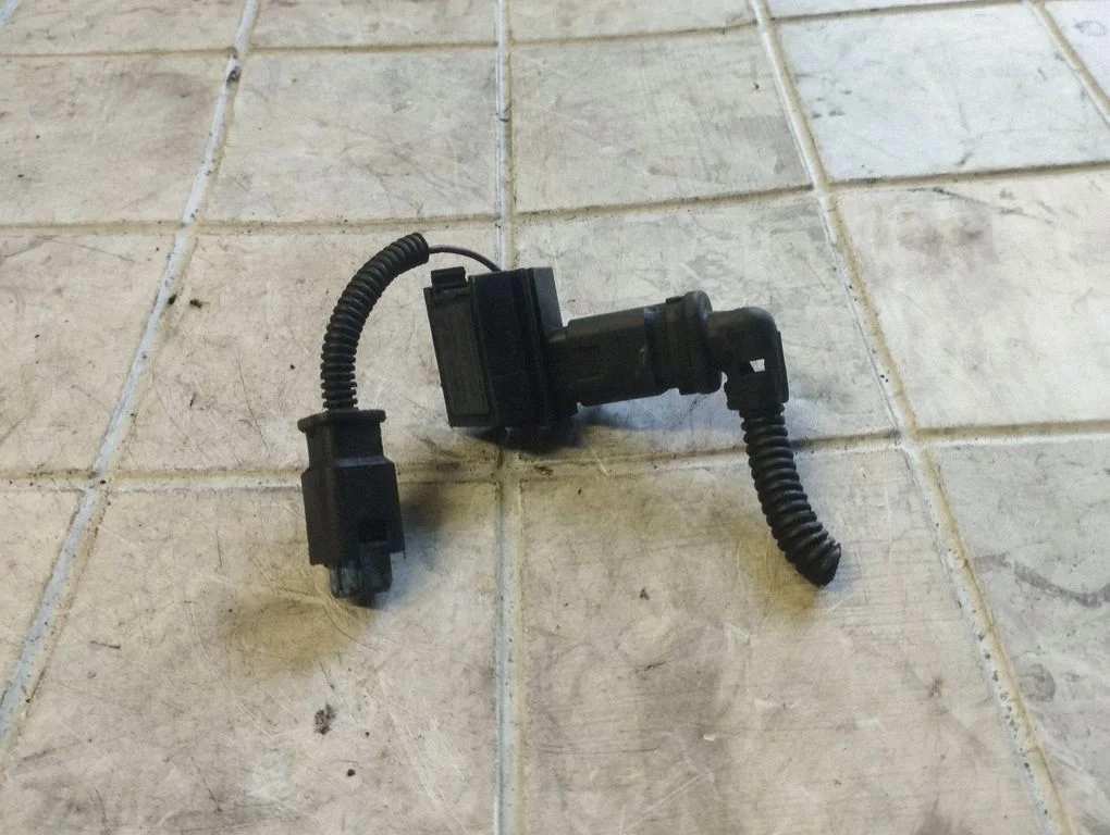 Intake air temperature sensor