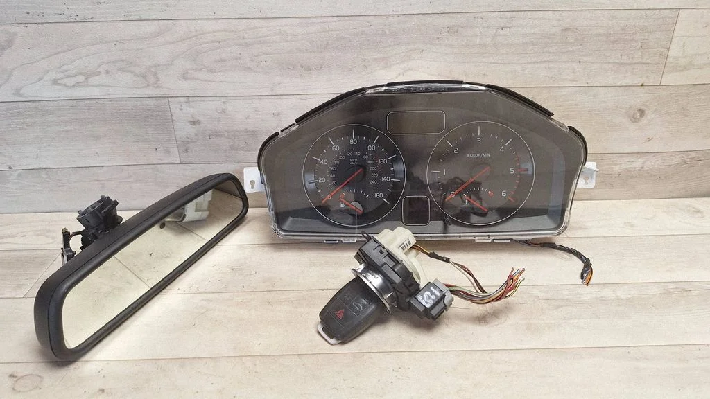 Käivituskomplekt (ECU ja lukukomplekt) – Volvo V50 (2008-2012)