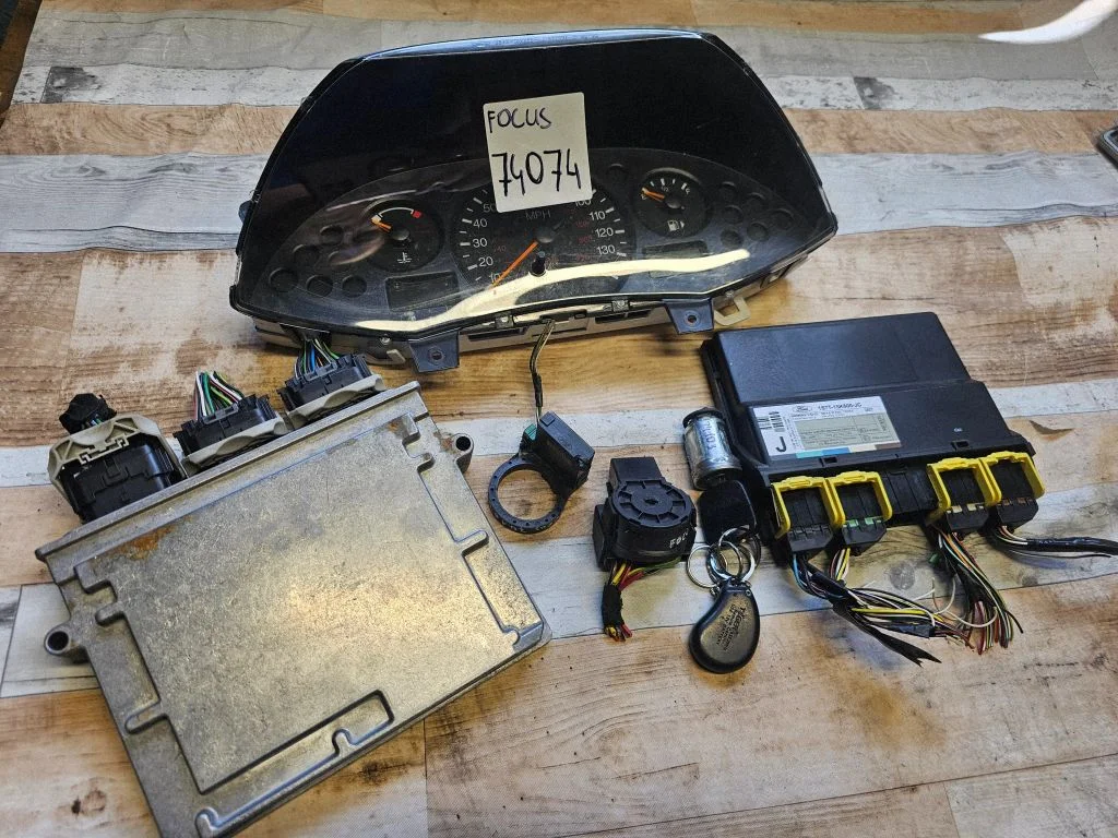Käivituskomplekt (ECU ja lukukomplekt) – Ford Focus C-MAX (2003-2010)