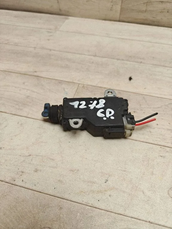 Central locking motor – rear right