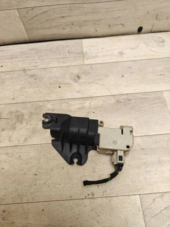 Central locking motor 3B0959782A