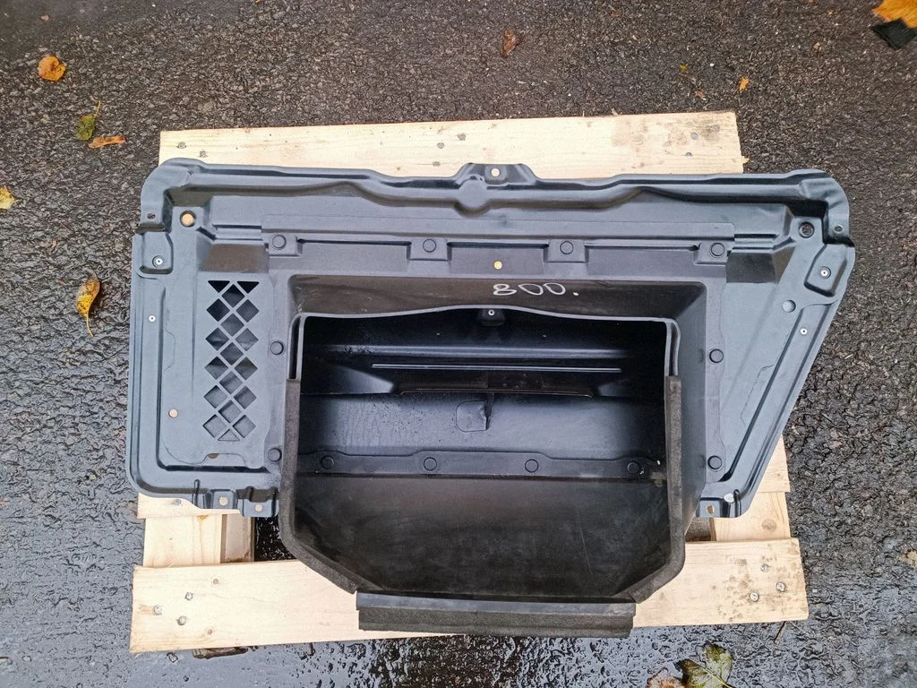 Intercooler air channel guide – Subaru Outback (2009-2014)