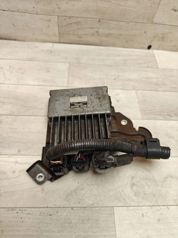 Kütusepihustite juhtplokk – Toyota Avensis T250 (2006-2009)