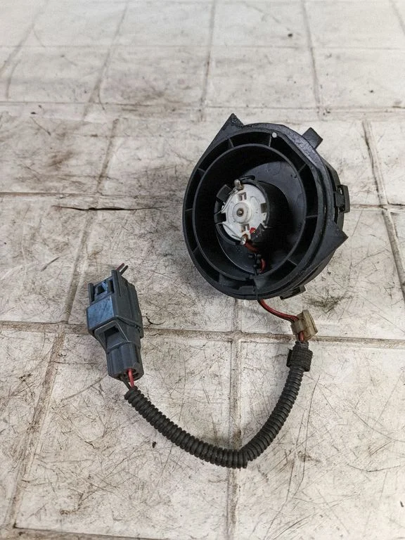Engine control unit/module fan – Volvo S60 (2001-2004)