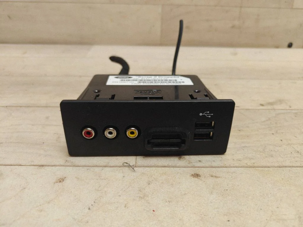 USB socket connector – Ford Mondeo MK V (2014-)