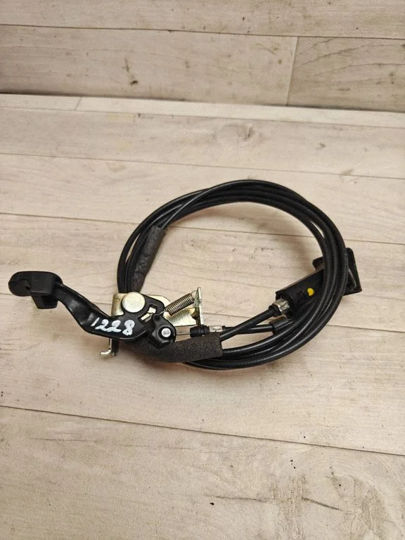 Fuel cap flap release cable – Hyundai i20 (PB PBT) (2008-2014)