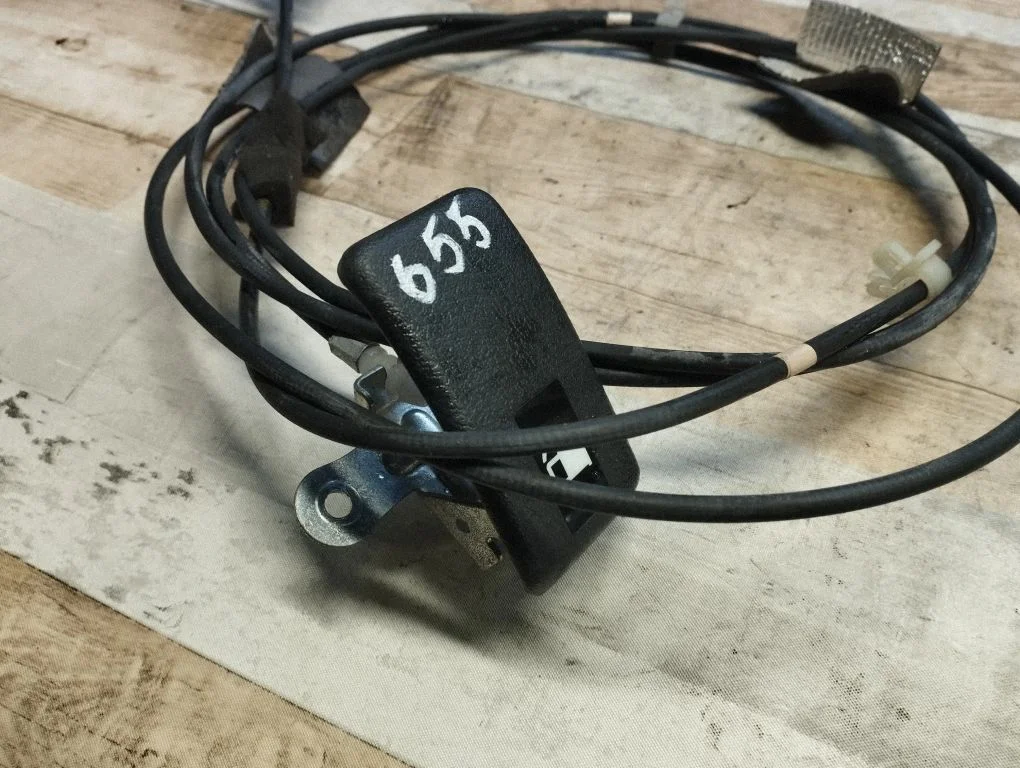 Fuel cap flap release cable – Honda Civic (2006-2011)