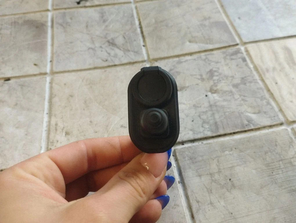 Rear door sensor – Honda CR-V (2007-2012)