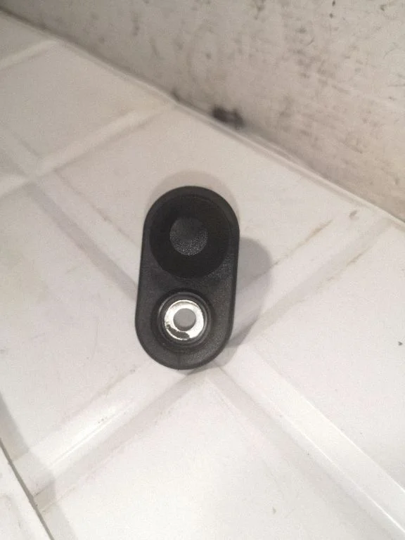 Rear door sensor – Lexus IS 220D-250-350 (2006-2013)