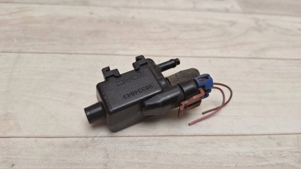Valve vacuum 96334843