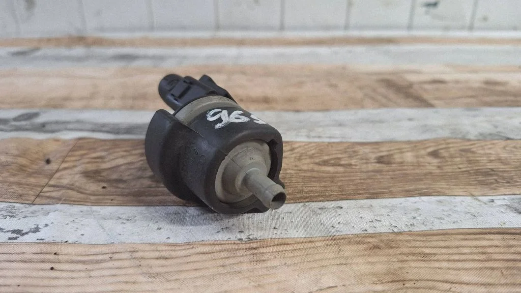 Valve vacuum – Volkswagen Golf IV (1998-2005)