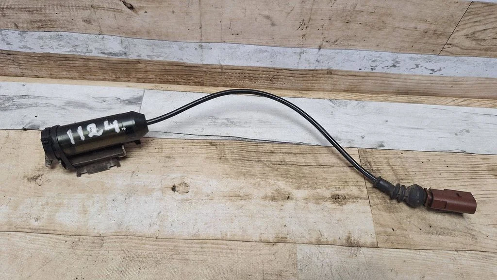 Front ABS sensor wiring – Volkswagen Passat CC (2008-2016)