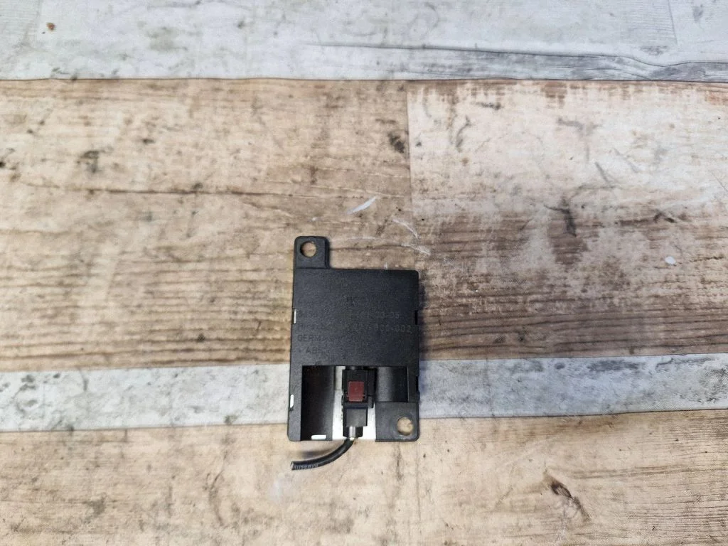 Bluetooth antenna – BMW 5 Series E60 E61 (2004-2010)