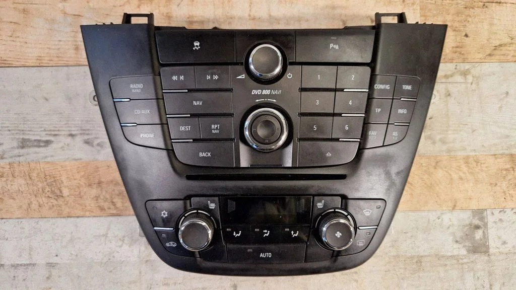 Head unit multimedia control 13273256
