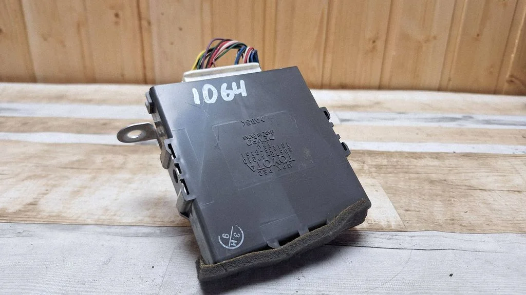 Power management control unit – Toyota Prius (NHW20) (2003-2009)