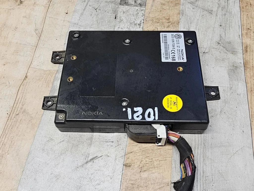 Phone control unit/module – Volkswagen Passat B5.5 (2001-2005)
