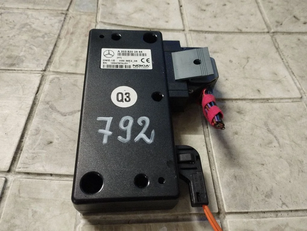 Phone control unit/module – Mercedes-Benz C-Class W203 (2000-2007)