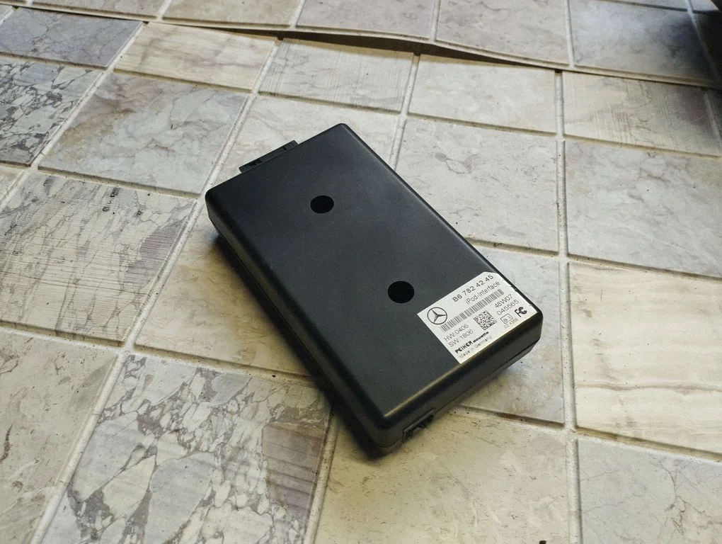 Phone control unit/module – Mercedes-Benz S-Class W221 (2005-2013)