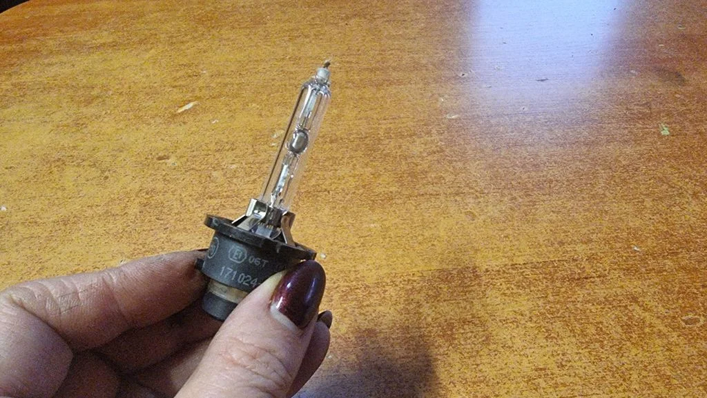 Xenon bulb – Subaru Outback (2009-2014)
