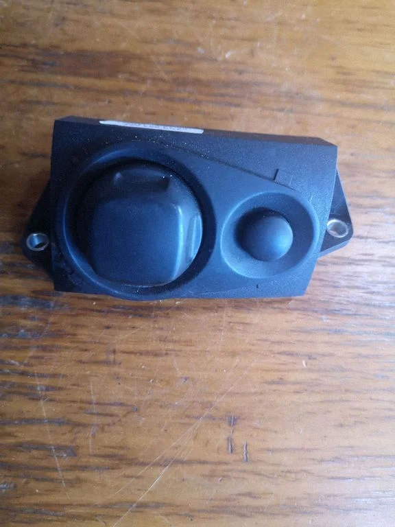 Steering wheel adjustment switch 4E0953551
