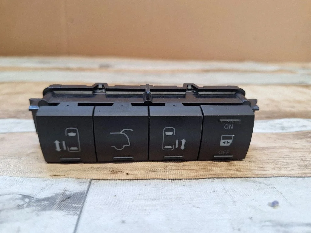Electric sliding door switch – Chrysler Grand Voyager V (2007-2015)